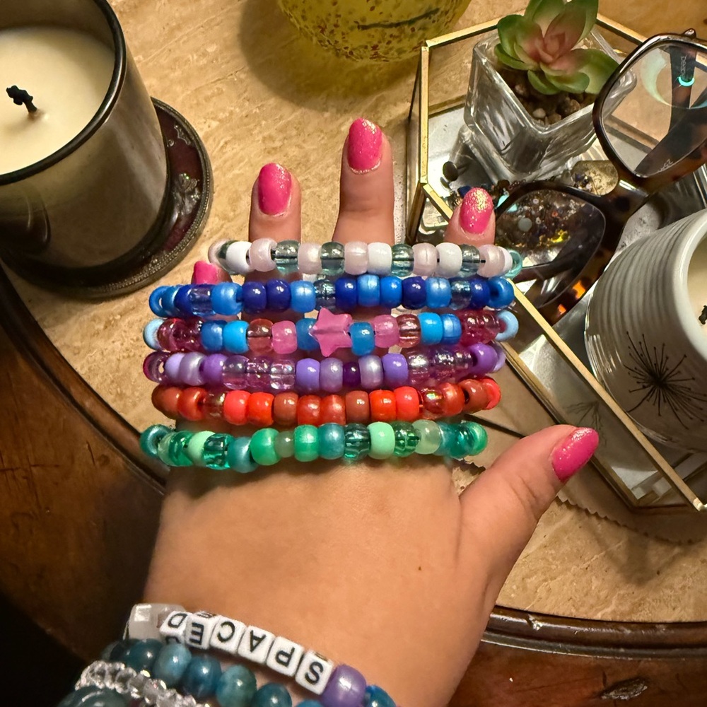 Custom Party Bracelets - Picture 7 of 11